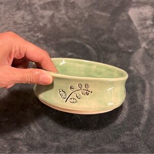 Green Ceramic handmade pottery Bowl with Leaf Design